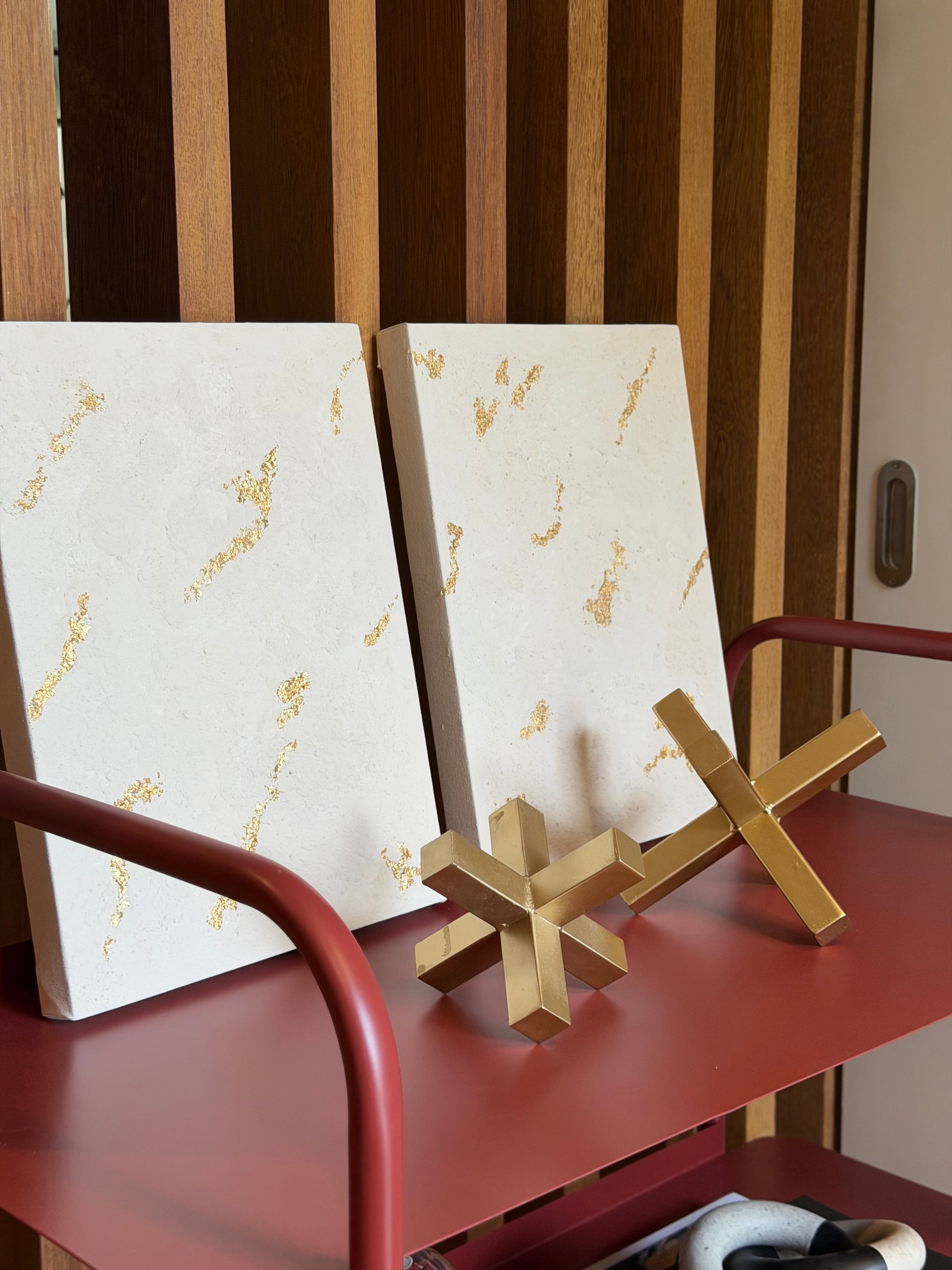 Díptico huellas de lo invisible